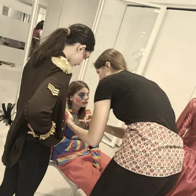 El Gran Showman, backstage.